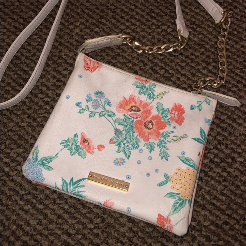 Purse - Picture 2 of 3